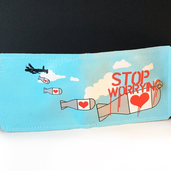 Burger & Friend Wallet NYCC Stop Worrying Love Heart Bomb Bifold Leather Artist - Picture 3 of 11